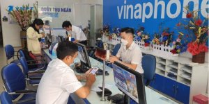 Tư vấn khách hàng tại trung tâm VNPT Quận Phú Nhuận